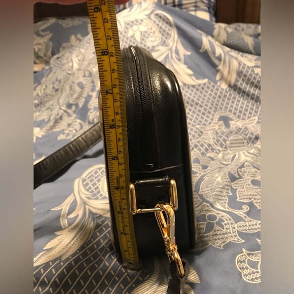 Burberry Vintage Crossbody - Picture 7 of 9